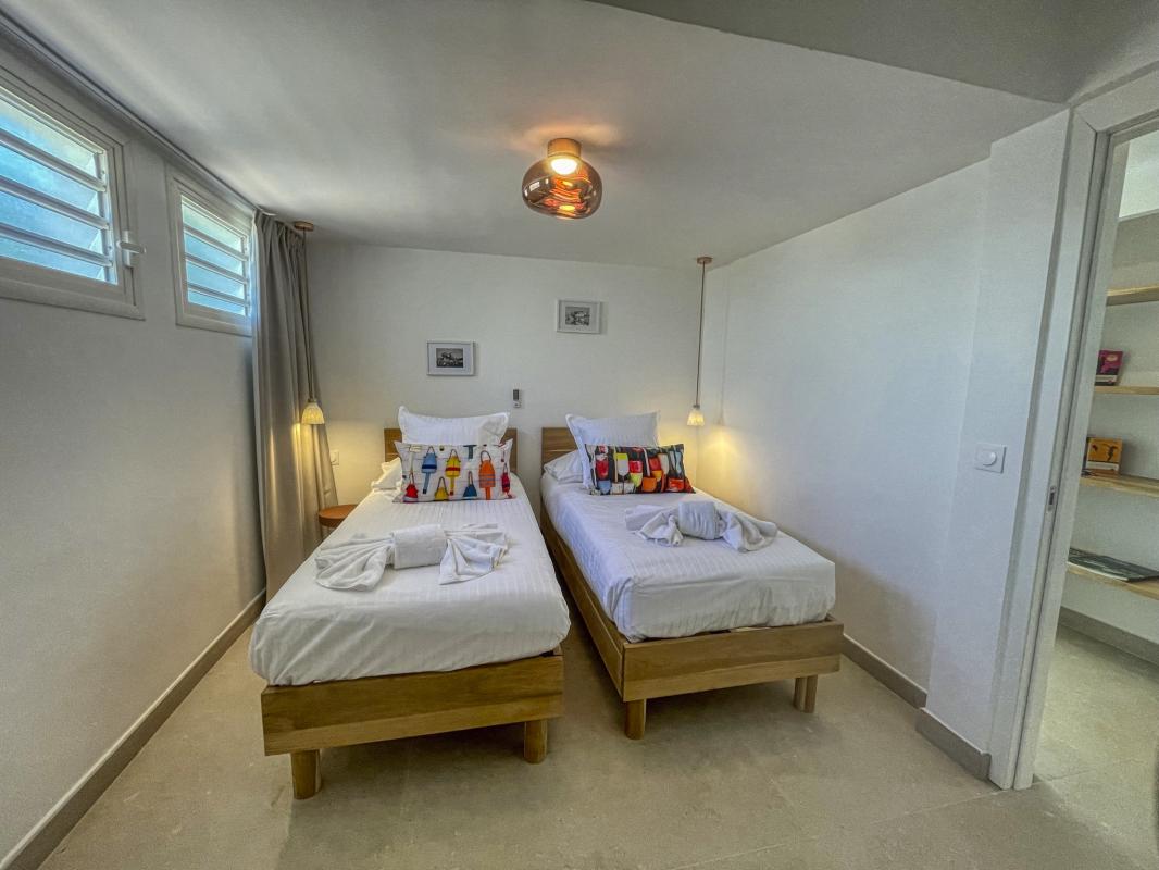 42 villa piscine vue mer ilet Gosier Guadeloupe_chambre 3